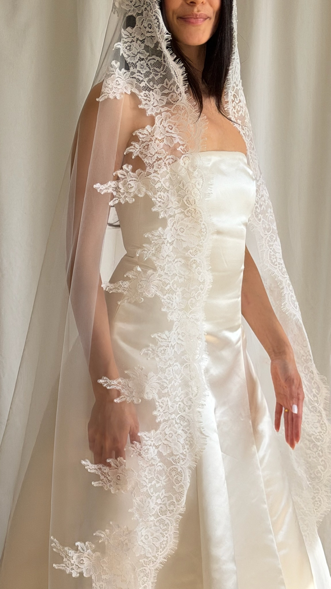 LACE TRIM MANTILLA VEIL (#7004)