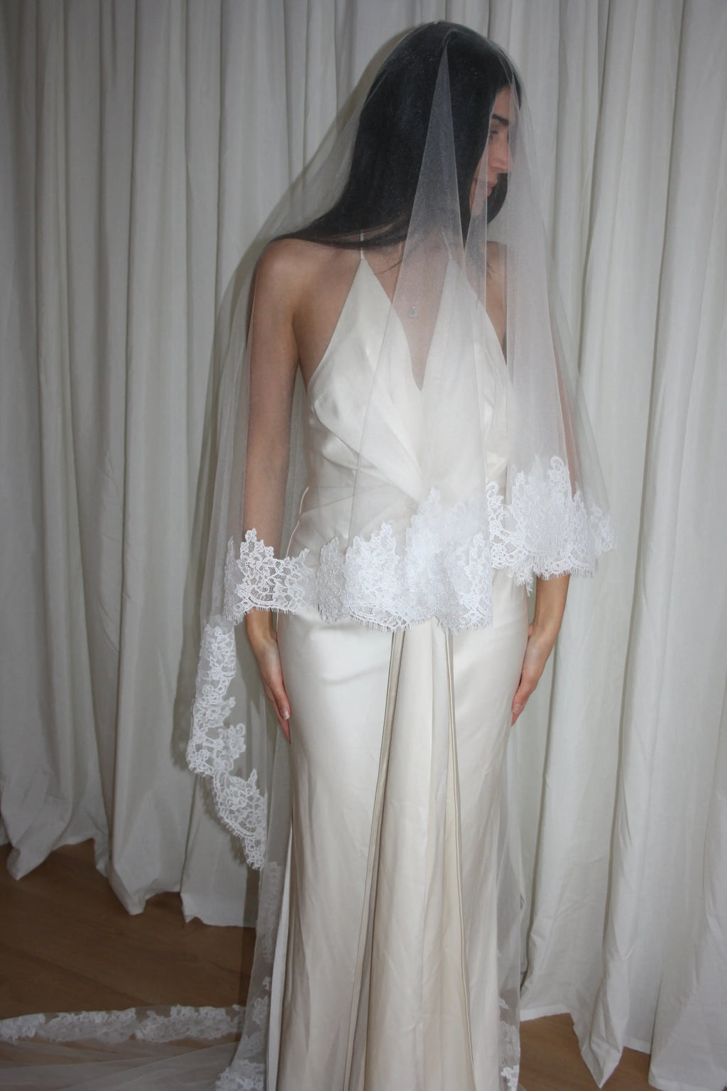 Lightweight bridal veil soft tulle