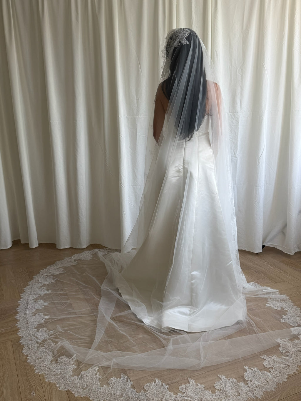 LACE TRIM MANTILLA VEIL (#7002)