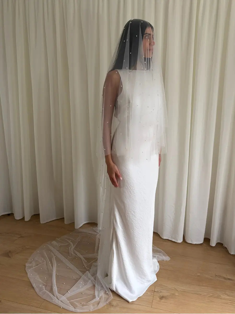 modern pearl blusher drop veil