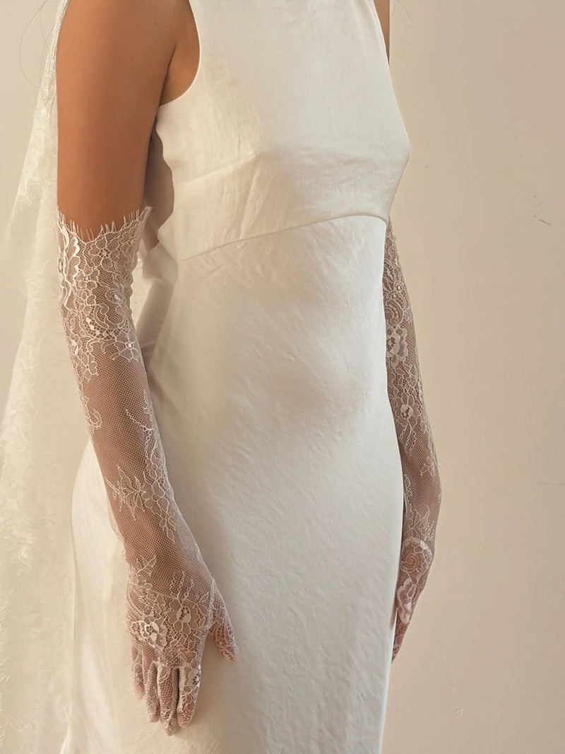 bridal lace gloves
