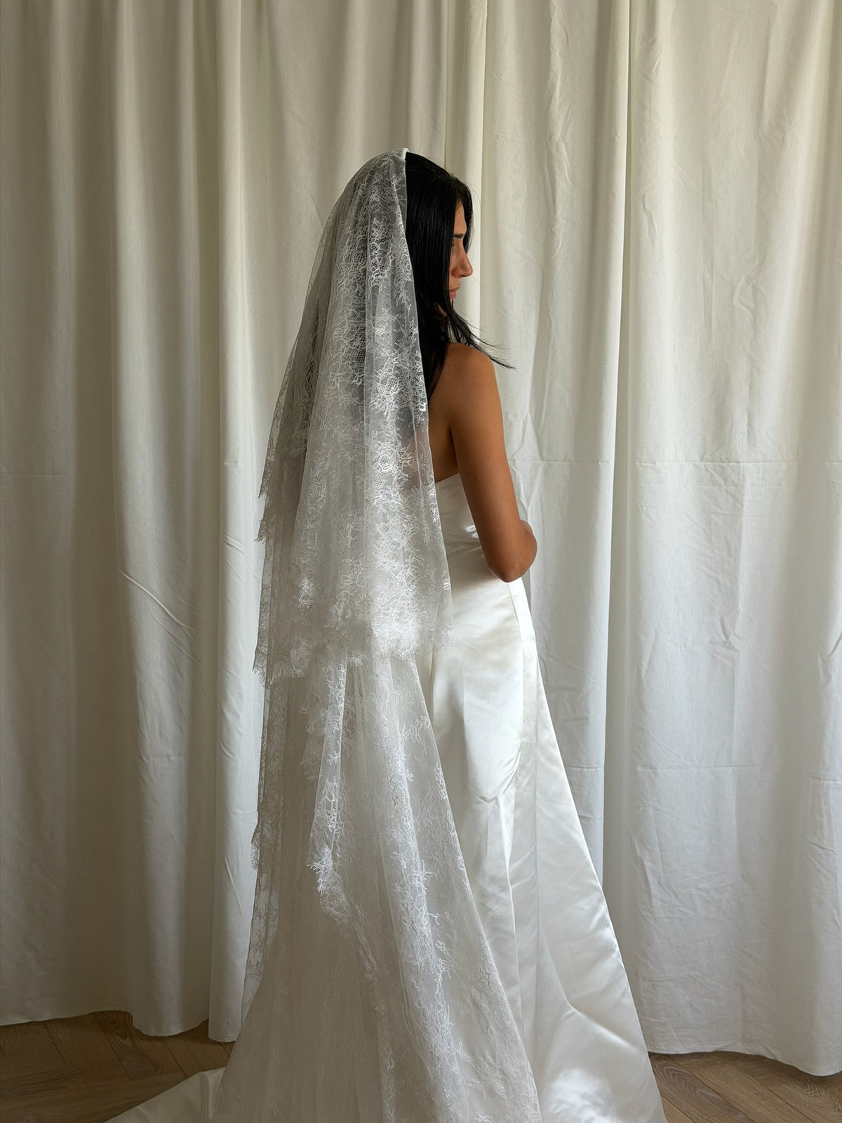 MINI SWEETHEART LACE DROP VEIL (#9003)