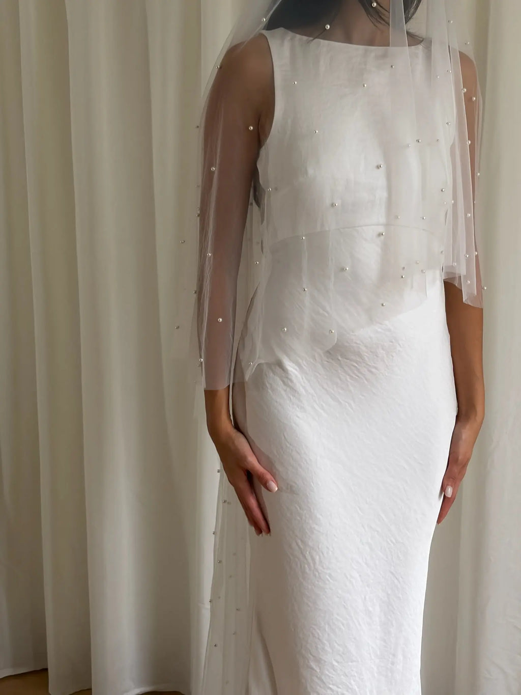 Soft tulle pearl wedding veil