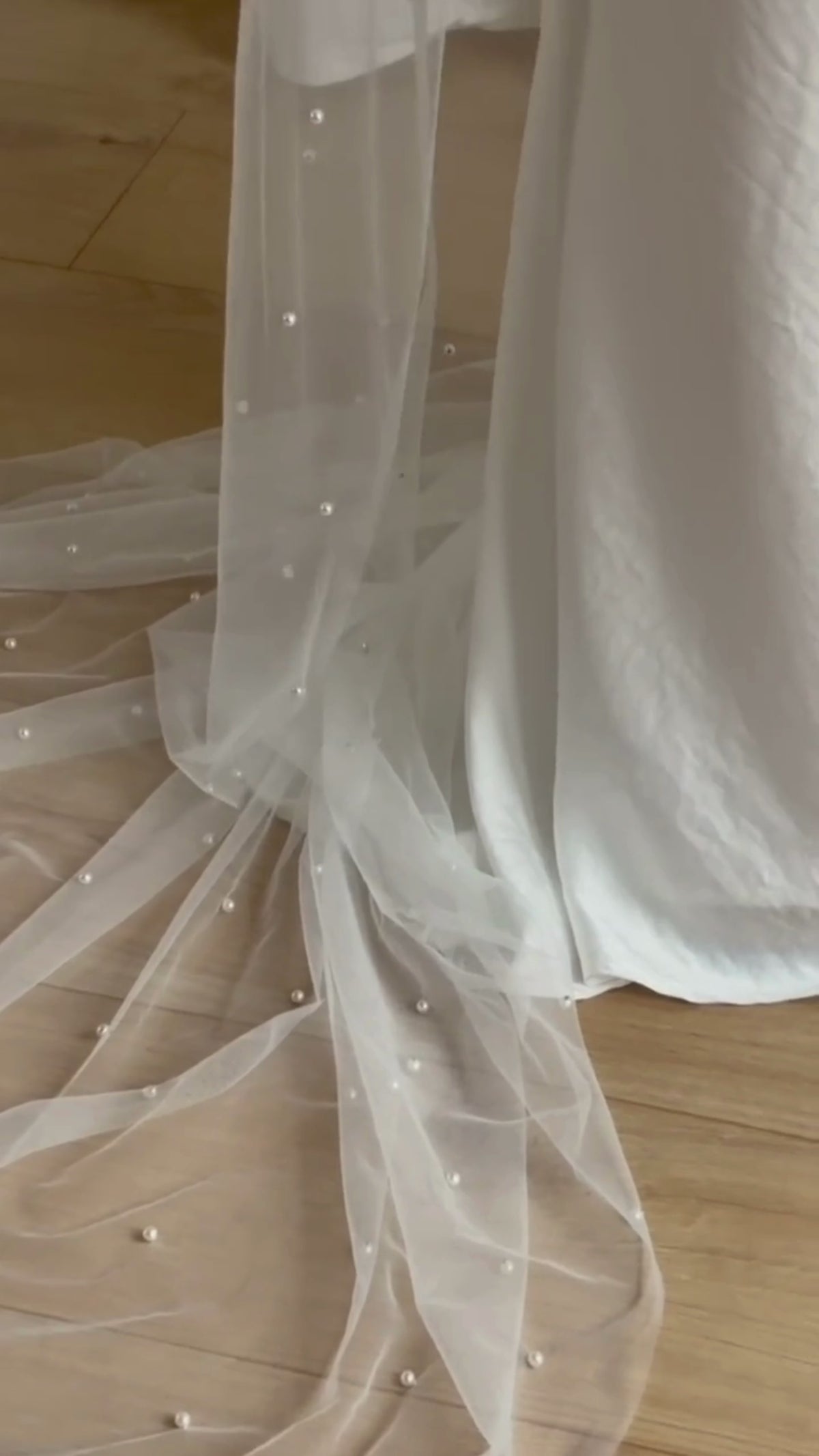 Signature tulle soft classic wedding veil