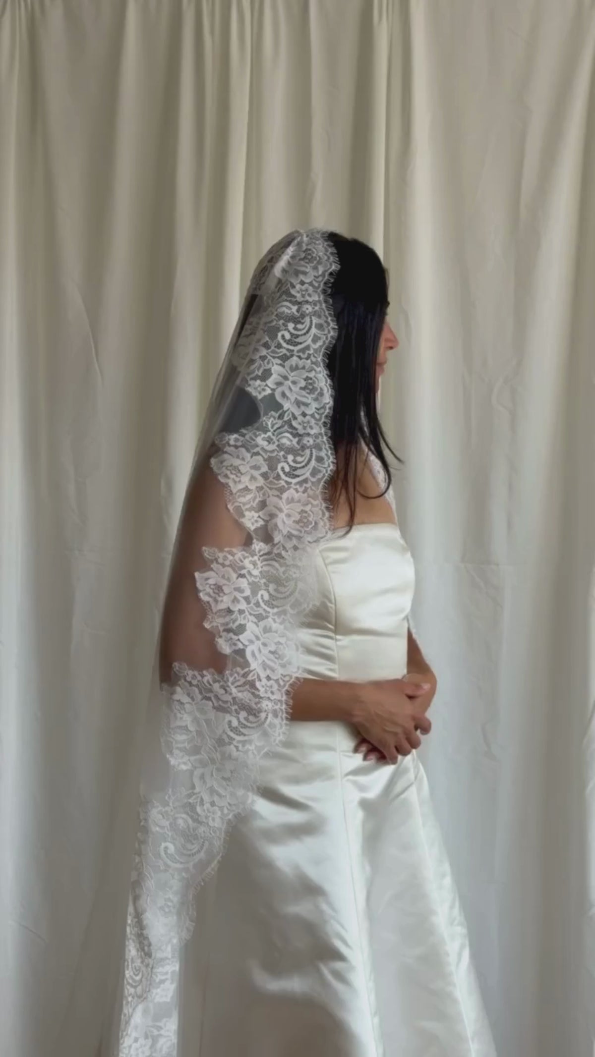 LACE TRIM MANTILLA VEIL (#7005)