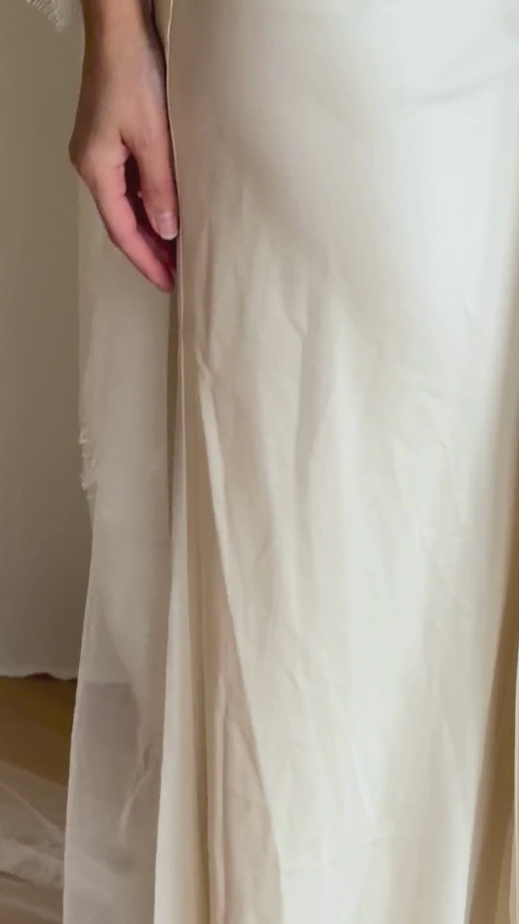 Soft signature tulle drop veil cathedral length wedding veil for modern bride