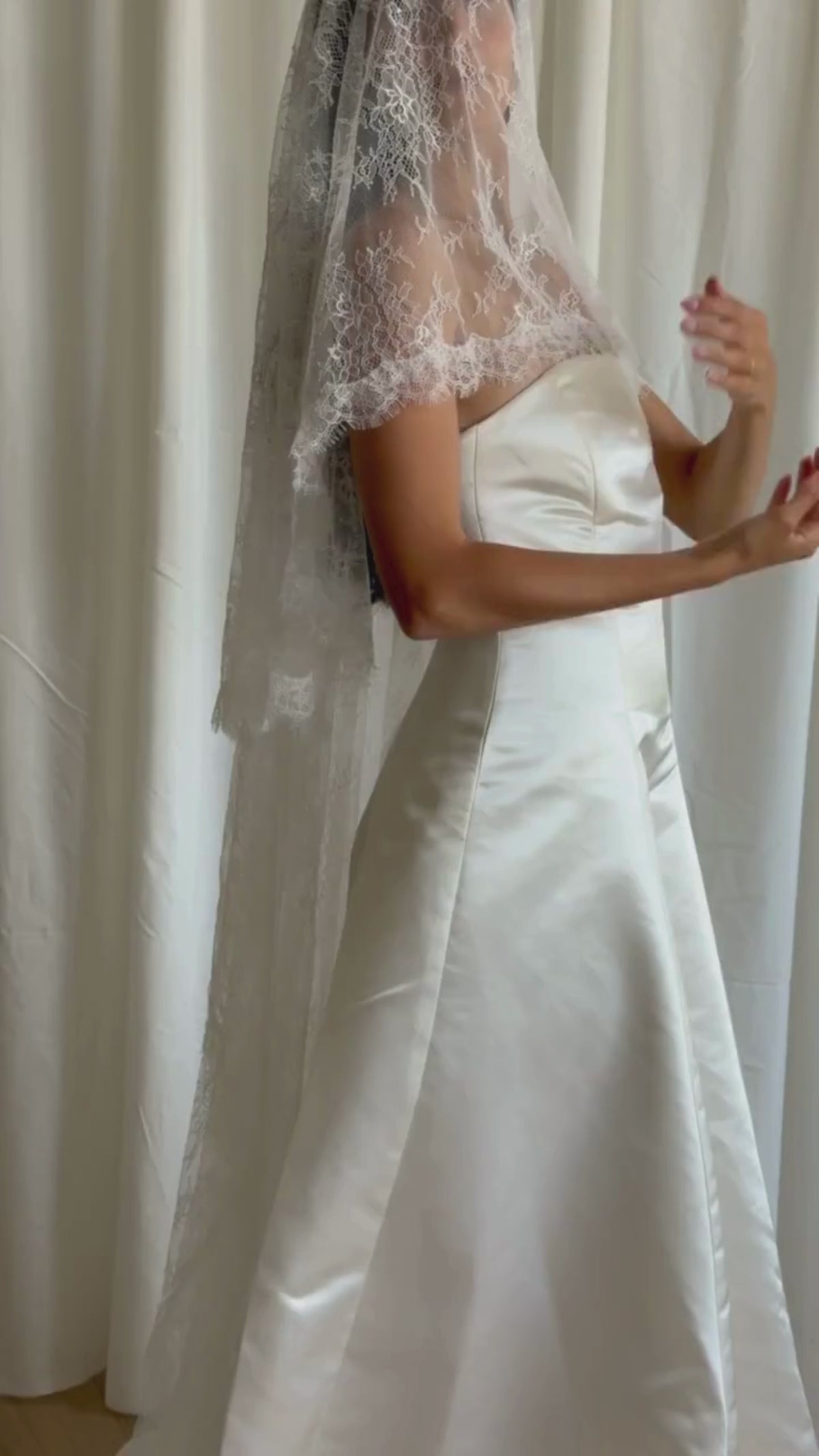 MINI SWEETHEART LACE DROP VEIL (#9003)
